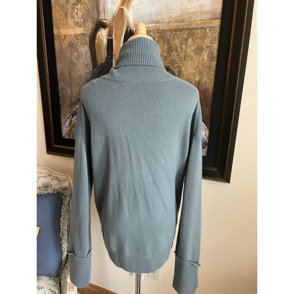 NWT Imported arch4 Teal Cashmere Turtleneck Sweater M - Picture 5 of 5